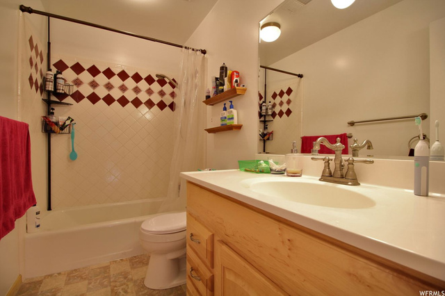 2352 W Chateau Dr S, Roy, UT 84067 — photo 9