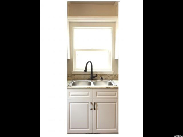 226 N 400 E, Vernal, UT 84078 — photo 2
