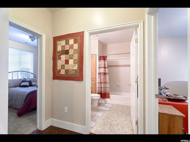 427 W Rawlins Cir, Centerville, UT 84014 — photo 10