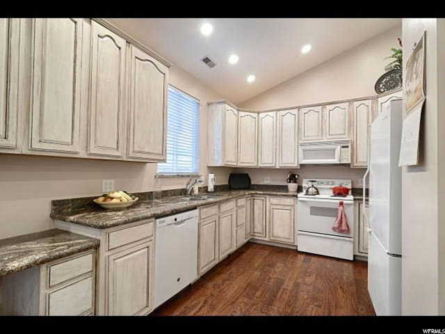427 W Rawlins Cir, Centerville, UT 84014 — photo 7