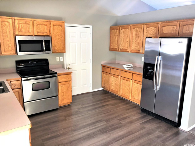 741 W 1740 N, Clinton, UT 84015 — photo 2