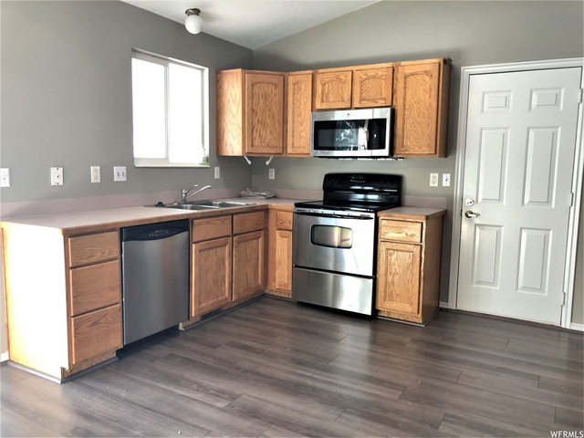 741 W 1740 N, Clinton, UT 84015 — photo 4