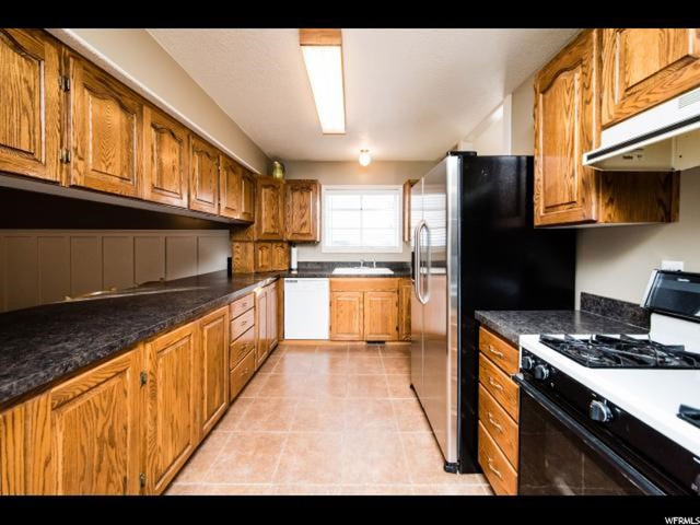 195 E 300 N, Millville, UT 84326 — photo 4