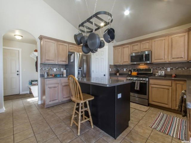 2623 N 2275 W, Clinton, UT 84015 — photo 7