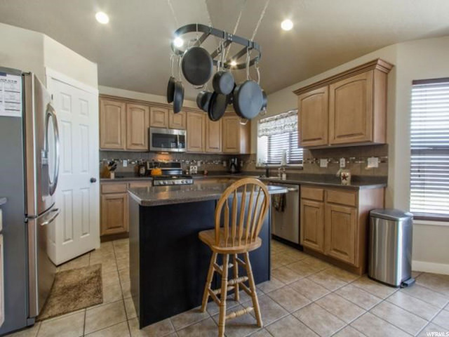 2623 N 2275 W, Clinton, UT 84015 — photo 9
