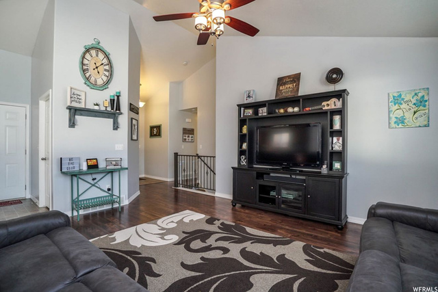925 E James Cir, Clearfield, UT 84015 — photo 5