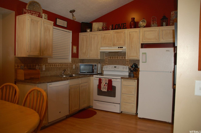 1682 N 250 W, Layton, UT 84041 — photo 5