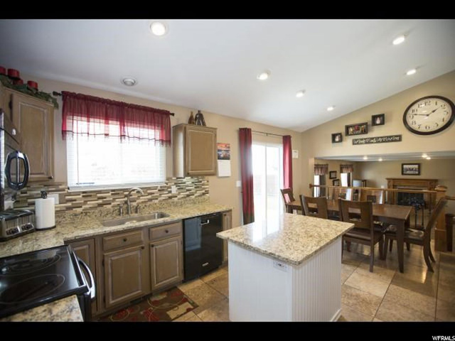 651 S 75 E, Kaysville, UT 84037 — photo 12
