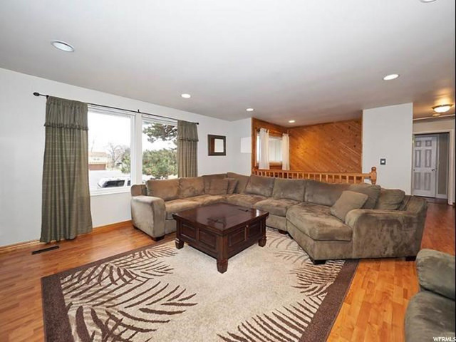 821 E Lazon Dr, Sandy, UT 84094 — photo 10
