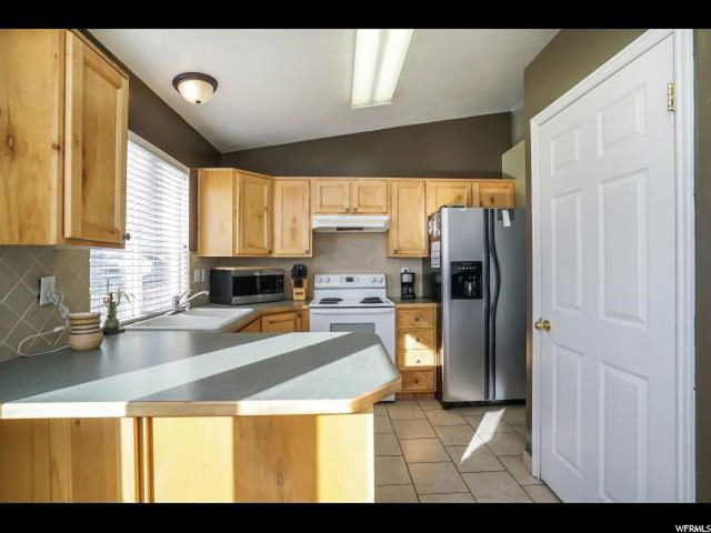 5335 S 4250 W, Roy, UT 84067 — photo 10