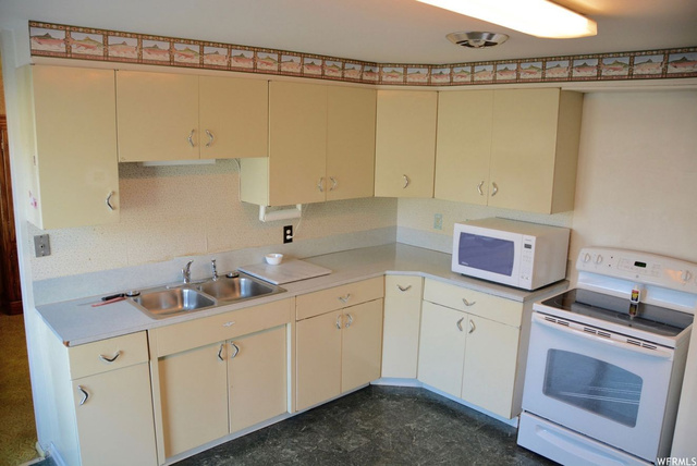 1632 N 475 W, Sunset, UT 84015 — photo 4