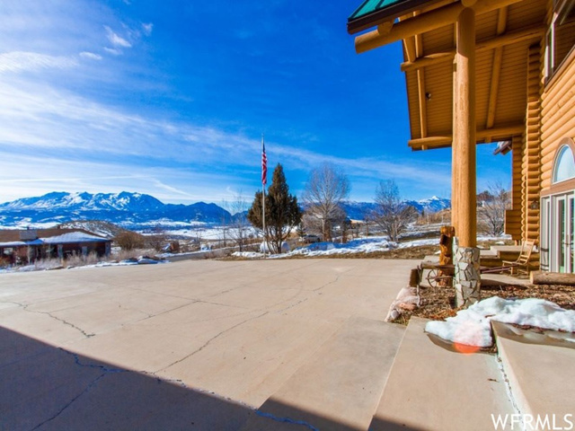 8968 E Pineview Dr, Huntsville, UT 84317 — photo 6