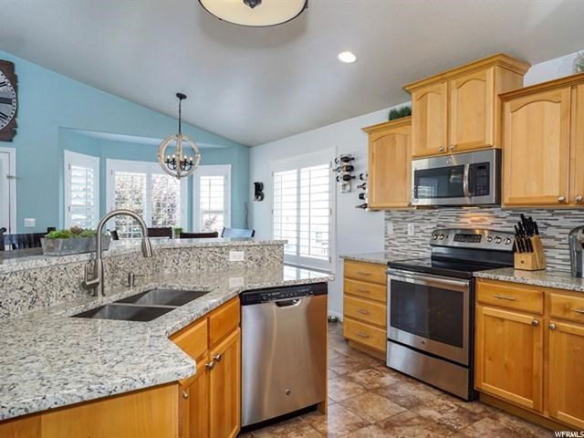 1584 N 100 E, Layton, UT 84041 — photo 9