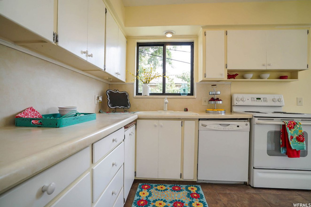 1584 N 300 W, Bountiful, UT 84010 — photo 7