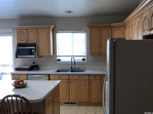 335 N 1090 W, Hyrum, UT 84319 — photo 7