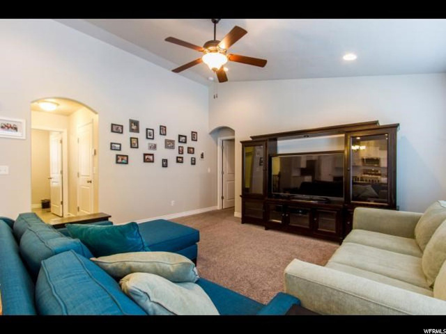 2433 N 1445 W, Clinton, UT 84015 — photo 9