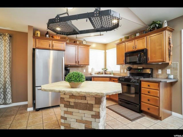 2007 N 2645 W, Clinton, UT 84015 — photo 9