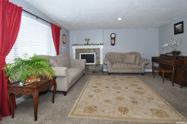 10273 S Crocus St E, Sandy, UT 84094 — photo 2