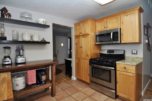 10273 S Crocus St E, Sandy, UT 84094 — photo 6