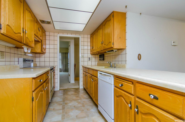 694 E 4129 S, Murray, UT 84107 — photo 9