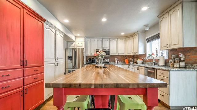 220 Abbey Ln, Providence, UT 84332 — photo 5