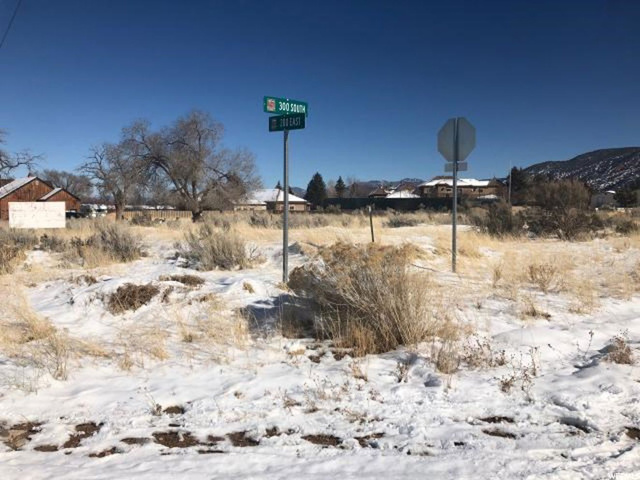 200 E 300 S, Parowan, UT 84761 — photo 10