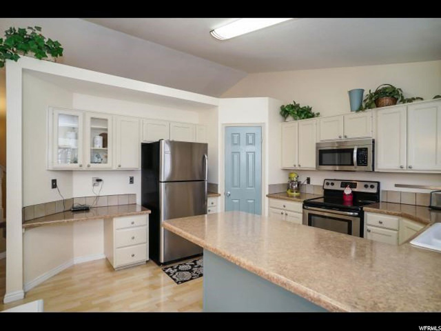 529 S 875 E, Layton, UT 84040 — photo 7