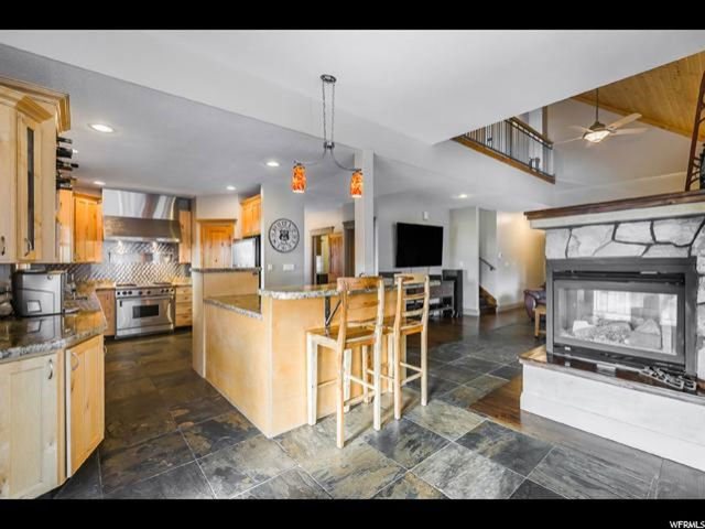 1218 N Maple Dr E, Huntsville, UT 84317 — photo 11