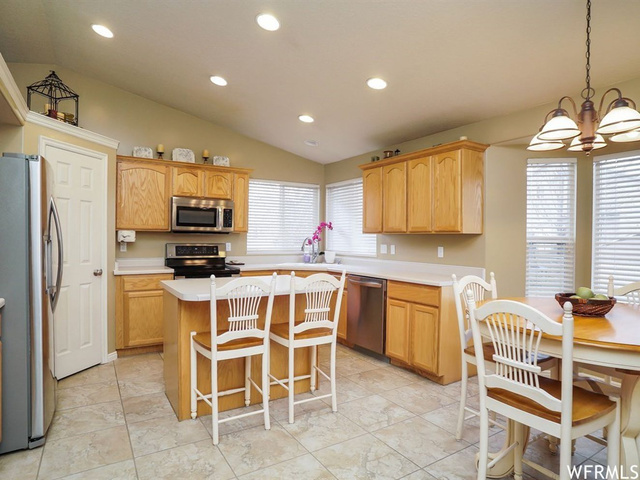 4116 S 2650 W, Roy, UT 84067 — photo 10