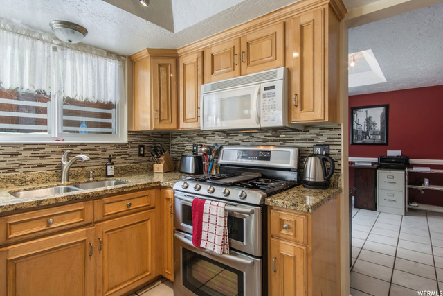 2430 E 10305 S, Sandy, UT 84092 — photo 9