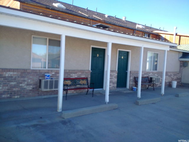 15 N State St, Ferron, UT 84523 — photo 6