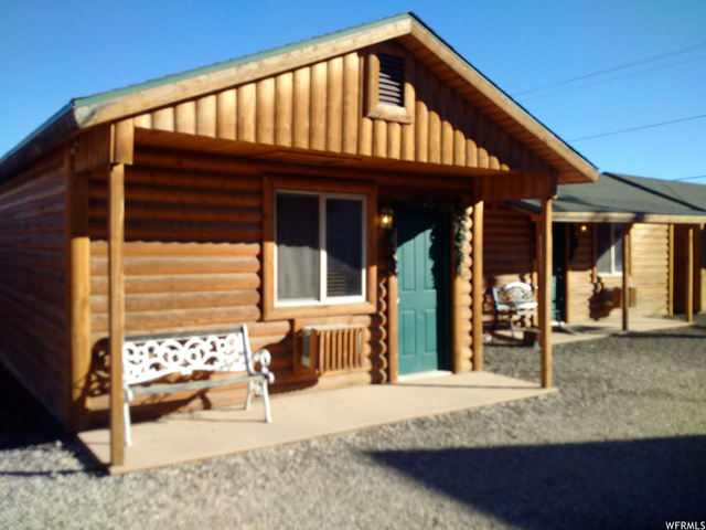 15 N State St, Ferron, UT 84523 — photo 3