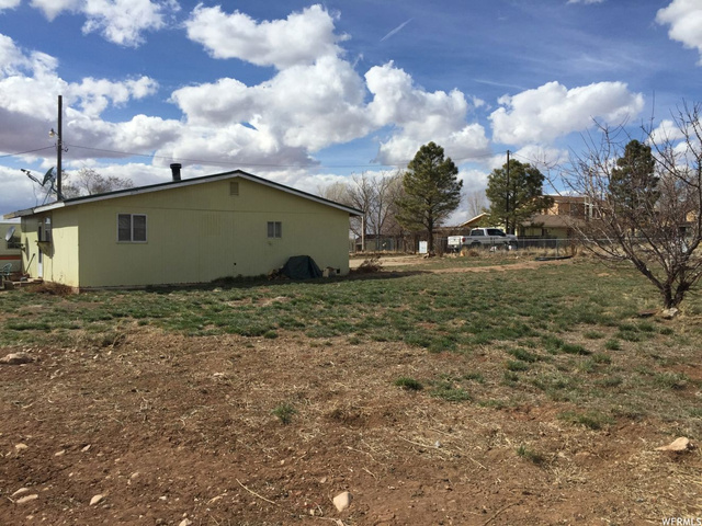 119 E Markle Rd, La Sal, UT 84530 — photo 4