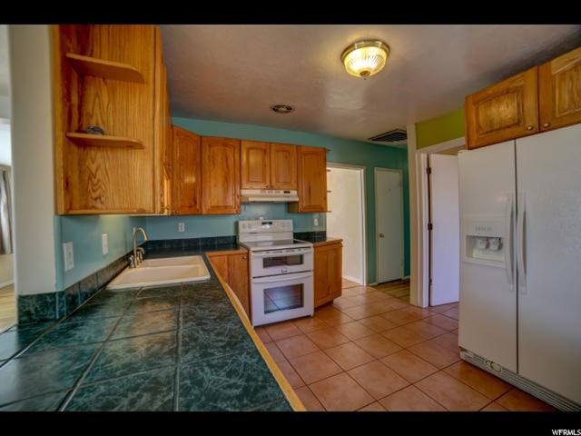 397 S Tusher St E, Moab, UT 84532 — photo 9