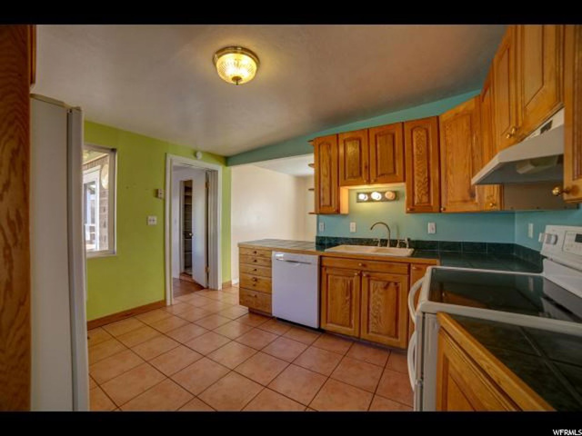 397 S Tusher St E, Moab, UT 84532 — photo 8