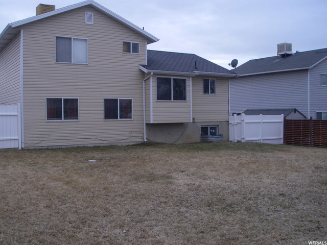 622 W 950 N, Clinton, UT 84015 — photo 10