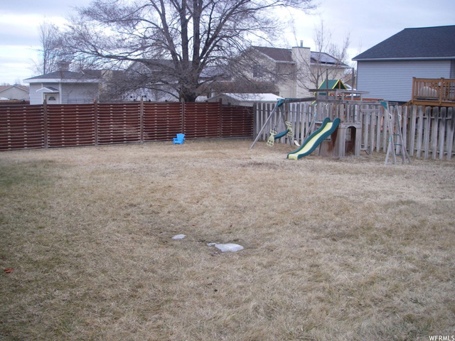 622 W 950 N, Clinton, UT 84015 — photo 9