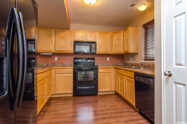 1017 E River Bend Dr S, Ogden, UT 84404 — photo 3