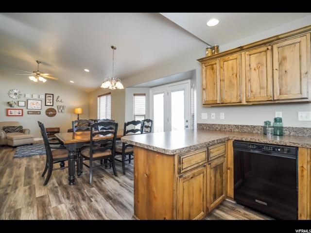720 W 25 N, Clearfield, UT 84015 — photo 10