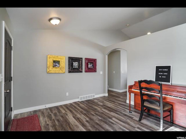 720 W 25 N, Clearfield, UT 84015 — photo 3