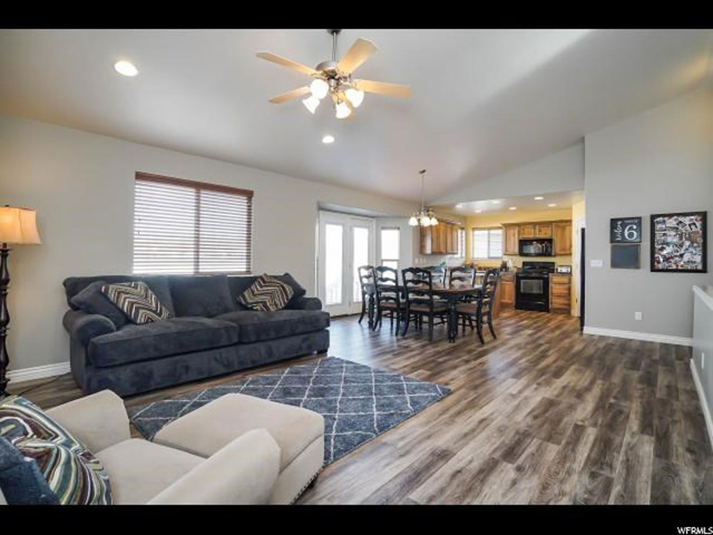 720 W 25 N, Clearfield, UT 84015 — photo 4