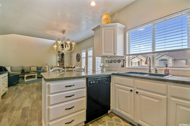927 E Beartooth Cir, Draper, UT 84020 — photo 5