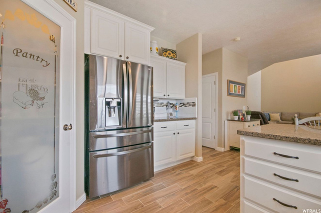 927 E Beartooth Cir, Draper, UT 84020 — photo 4