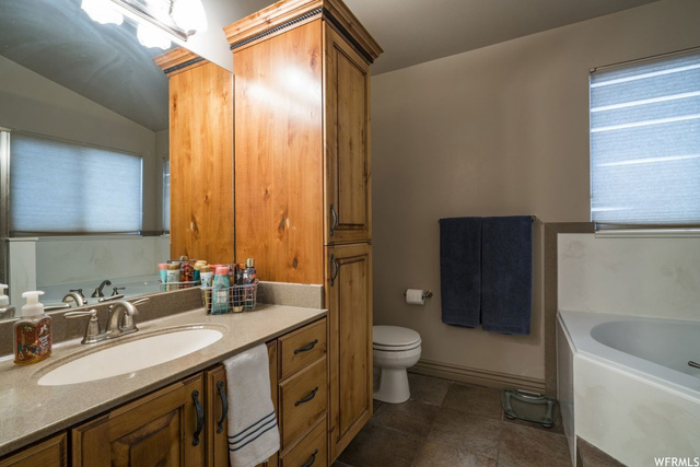2410 E View Dr S, South Weber, UT 84405 — photo 8