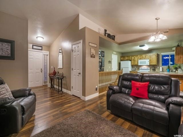1952 N 1400 W, Clinton, UT 84015 — photo 6