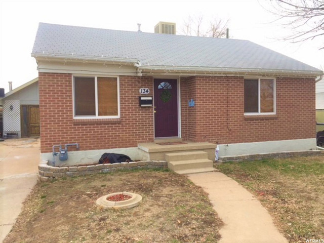 134 S Ross Dr, Clearfield, UT 84015 — photo 2