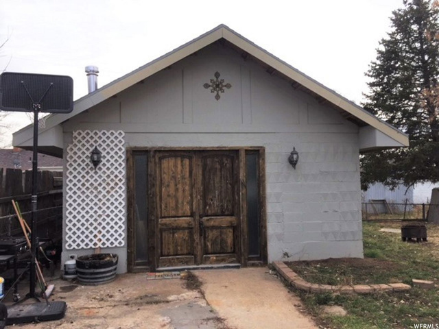 134 S Ross Dr, Clearfield, UT 84015 — photo 4