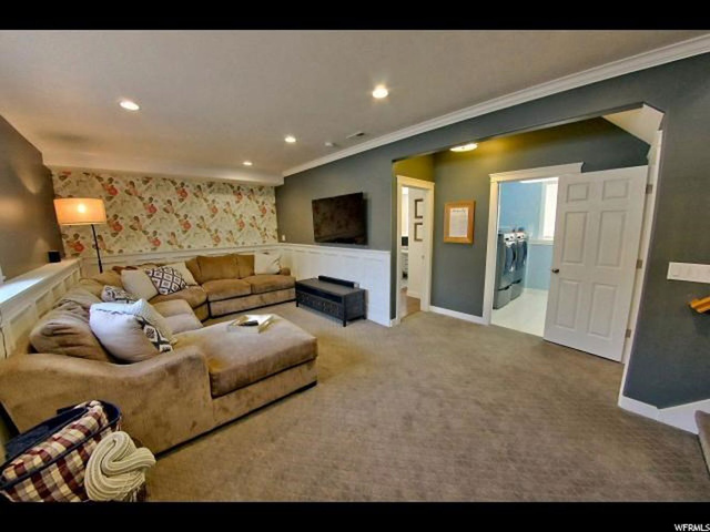 387 E 1325 N, Layton, UT 84041 — photo 9