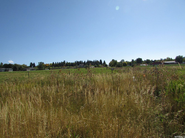 530 E 300 N #2, Hyrum, UT 84319 — photo 4
