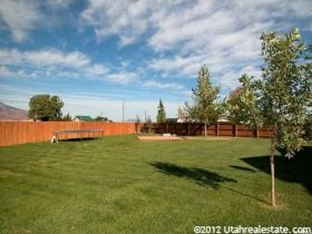 335 N 1090 W, Hyrum, UT 84319 — photo 2